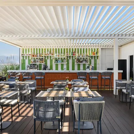 Skylark, Aluma Hotels & Resorts-3